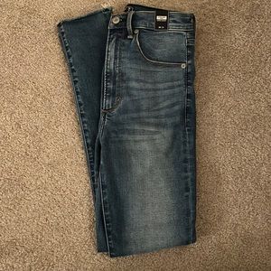 Abercrombie & Fitch Ultra High Rise Super Skinny Jean size 26/2R